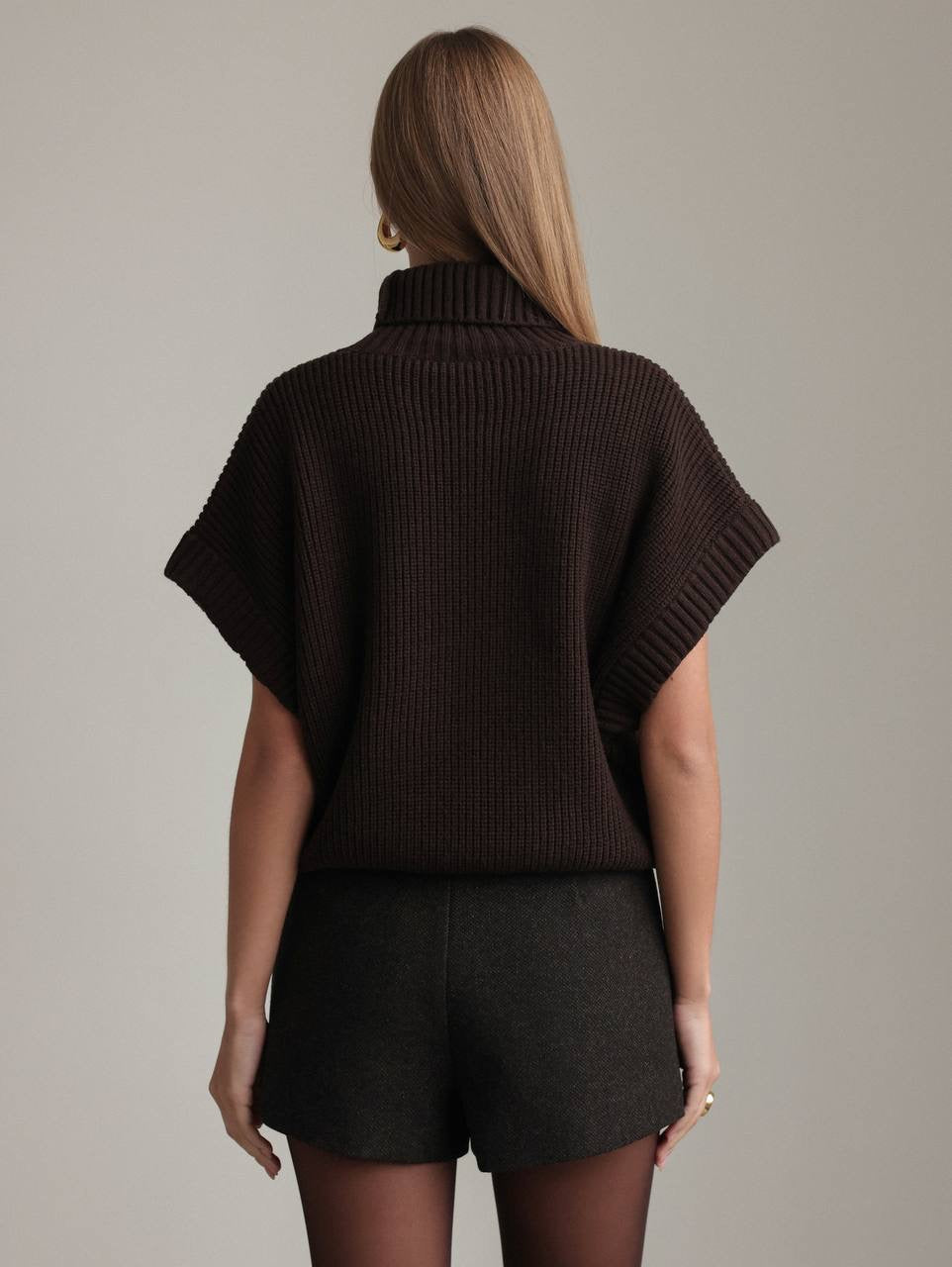 Chic Wool-Blend Shorts