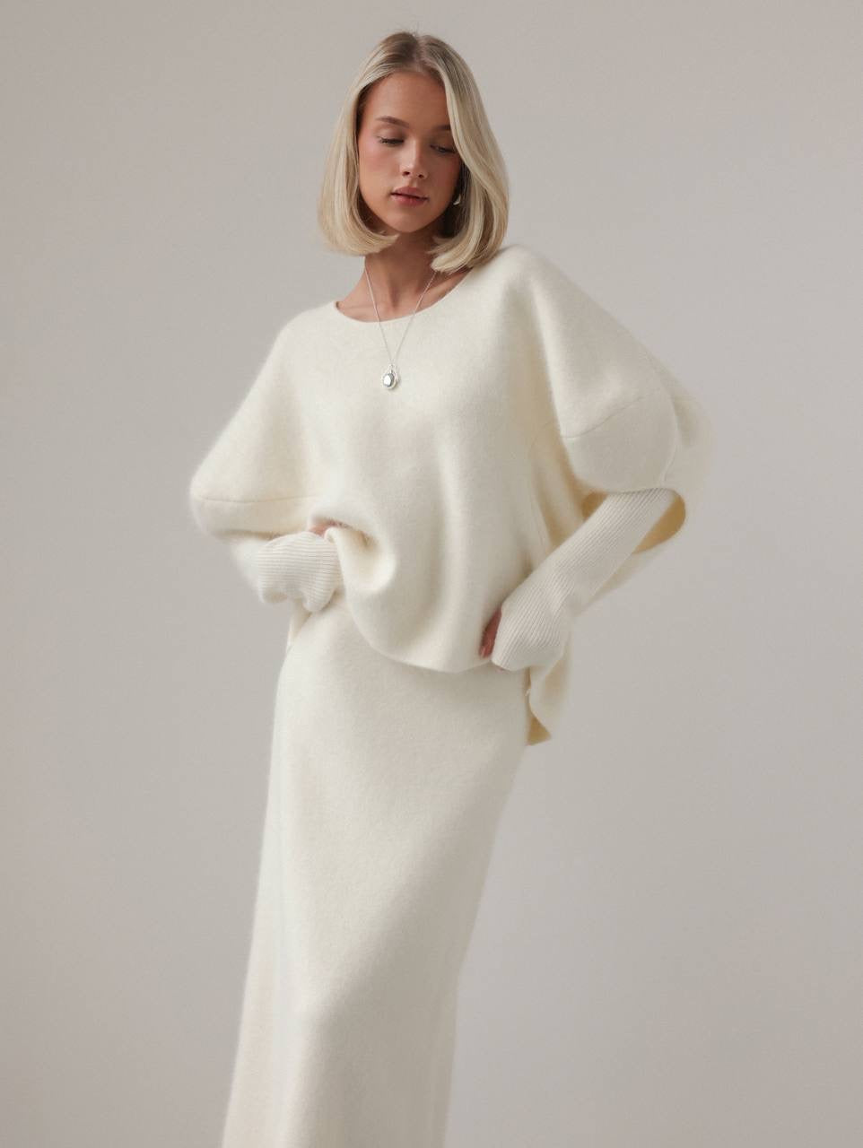 Elegant Ivory Wool Midi Skirt
