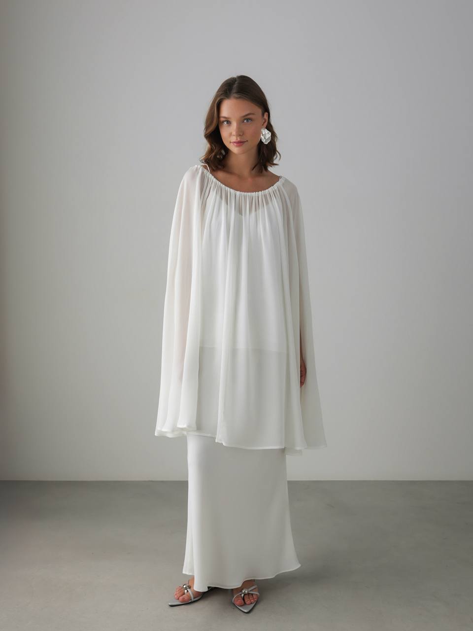 Air Veil Cape
