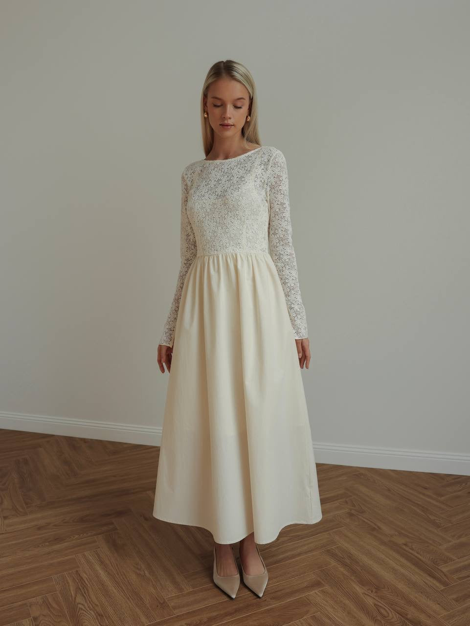 Lace bodice maxi dress online