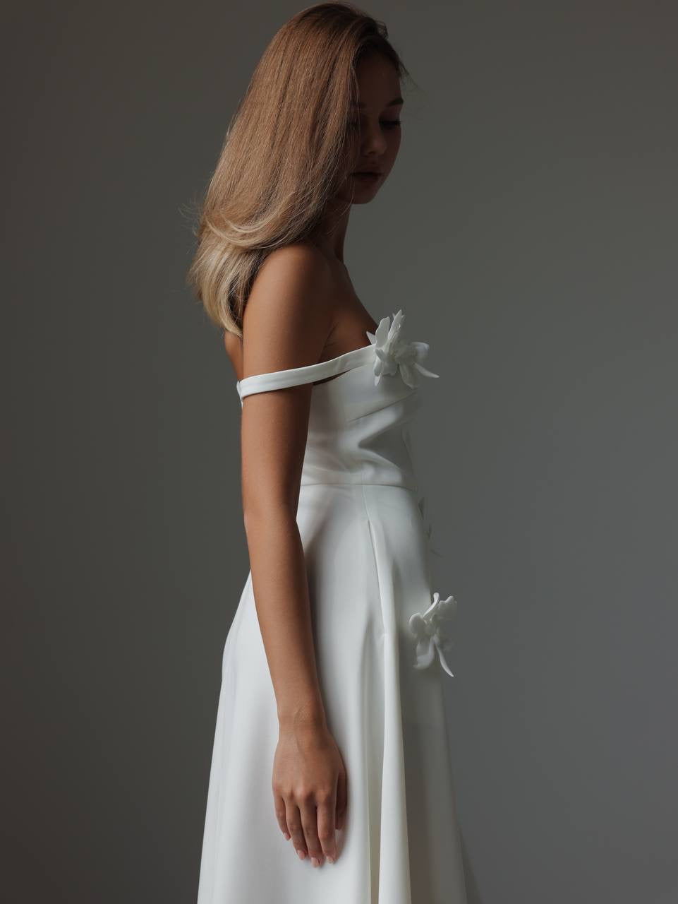 White Floral Appliqué Midi Dress