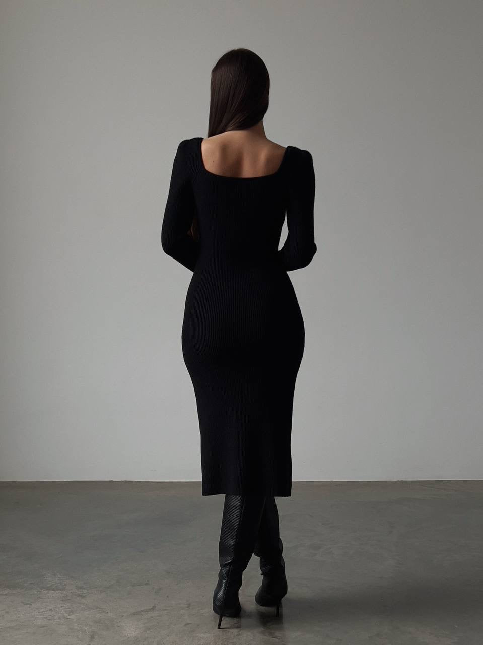 Elegant Black Ribbed Knit Midi Dress