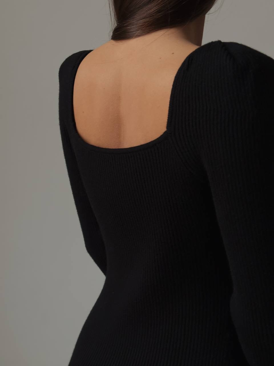 Elegant Black Ribbed Knit Midi Dress