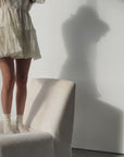 Robe Mini Blanche à Volants Élégante
