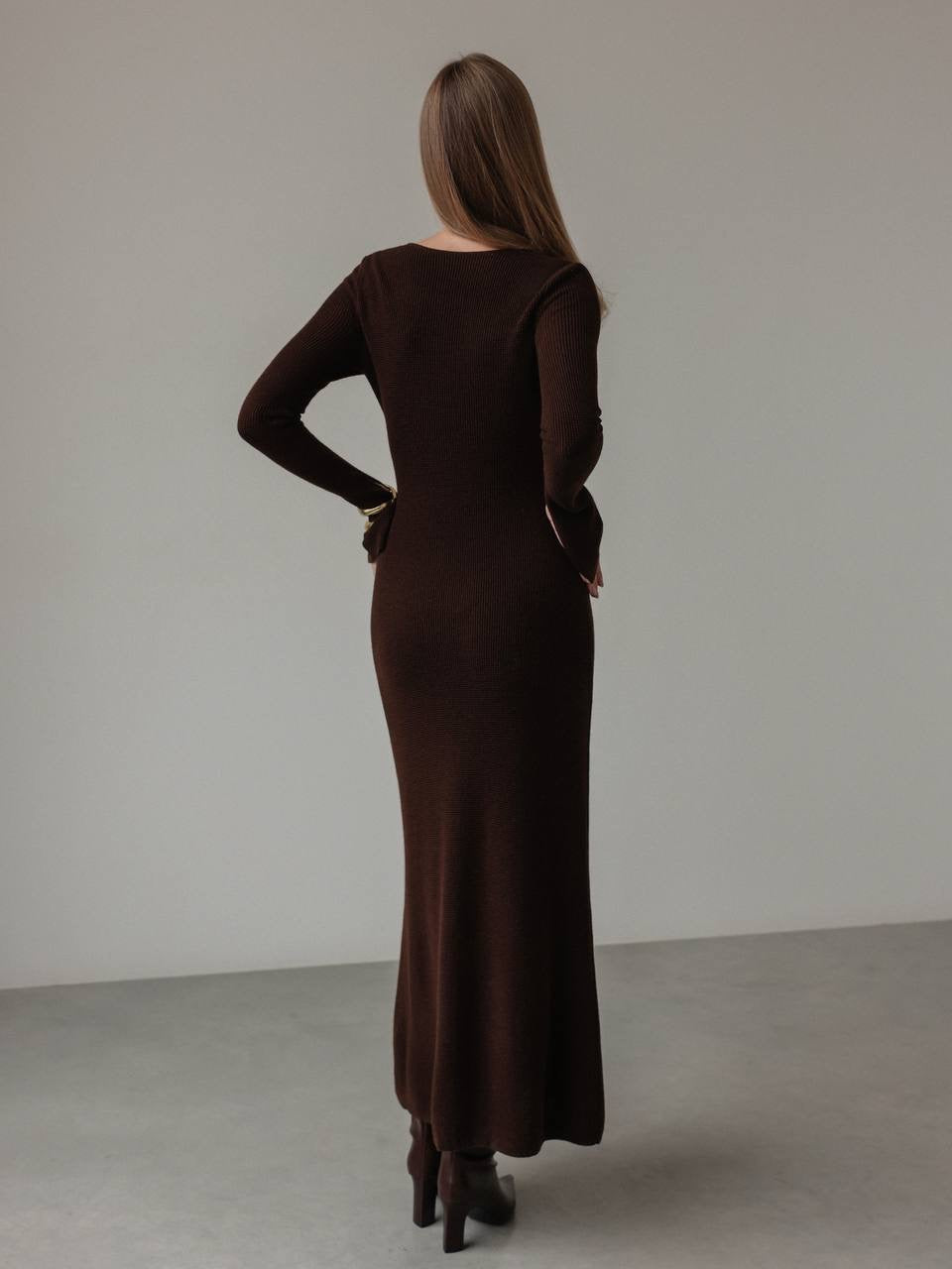 Chic Wine Chocolate Brown Knit Midi Dress