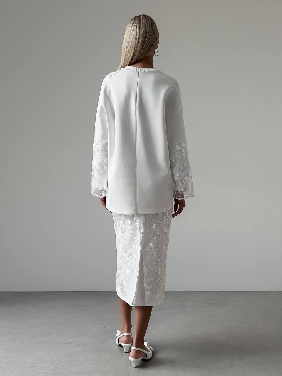 White Sweatshirt with Lace Sleeves