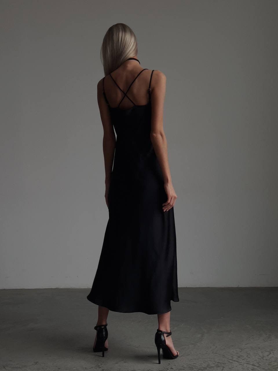 Elegant Black Midi Dress.