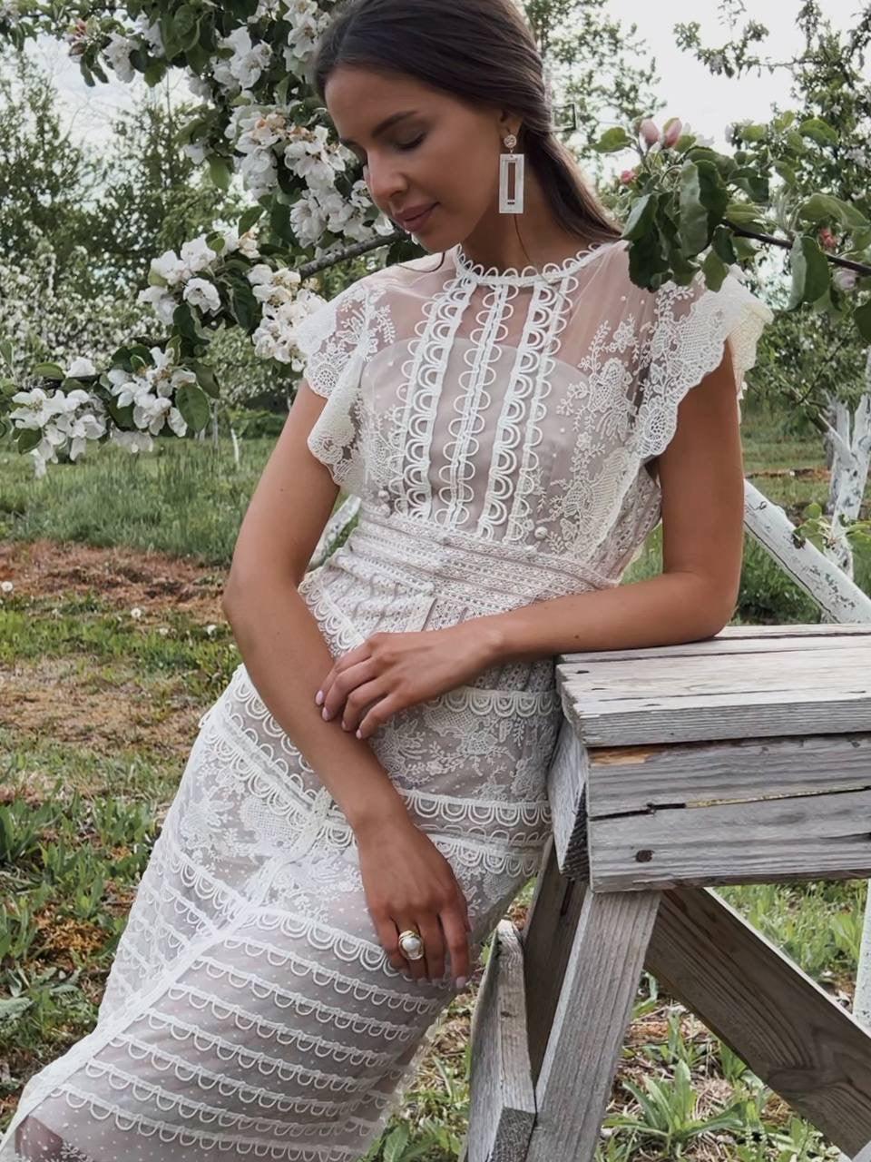 elegant lace dress Elegant Lace Midi Dress – GodBlessDress