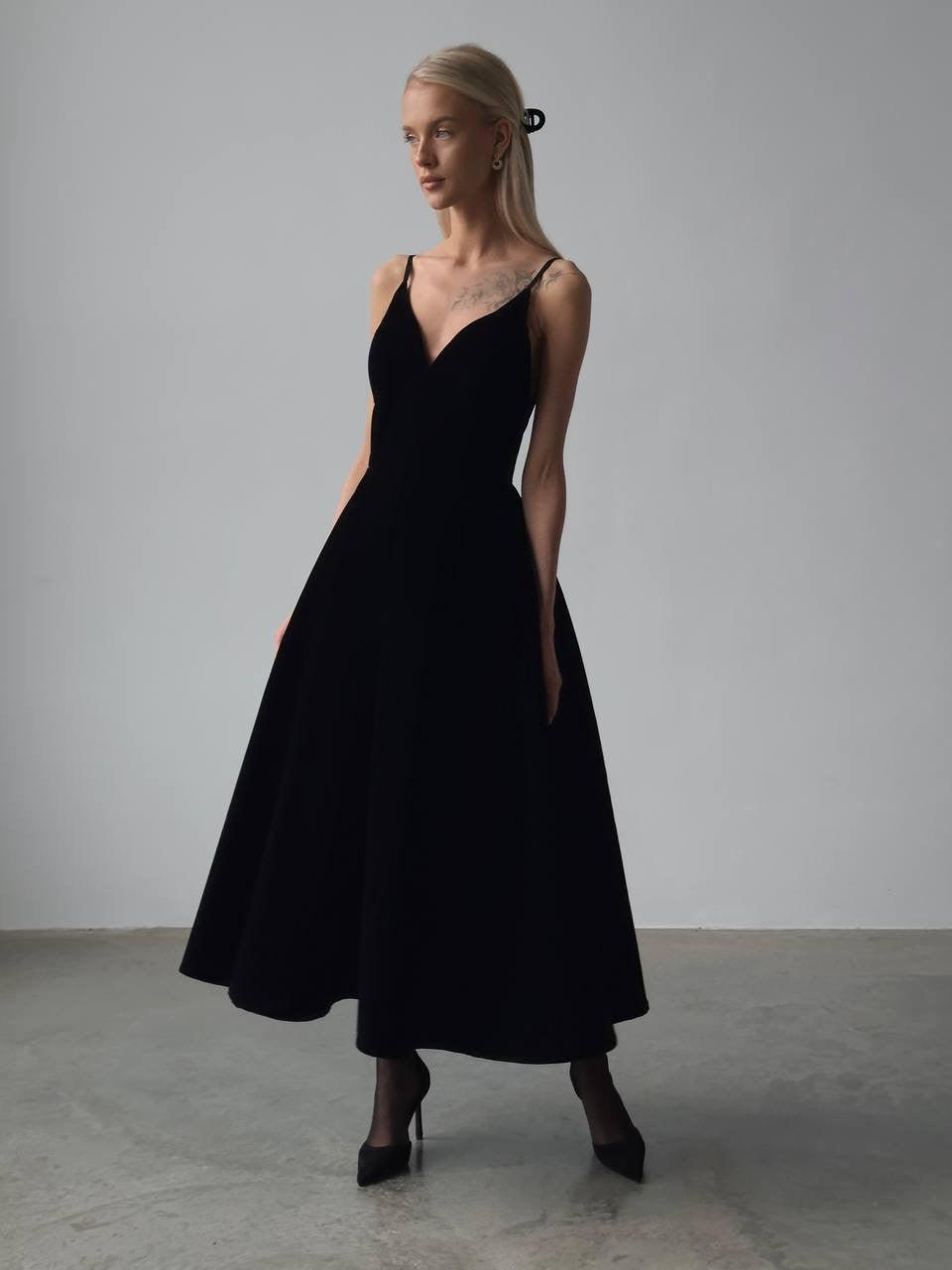 Elegant Black Evening Gown - GodBlessDress