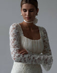 Romantic Lace-Embroidered Vintage Wedding Dress