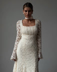 Romantic Lace-Embroidered Vintage Wedding Dress