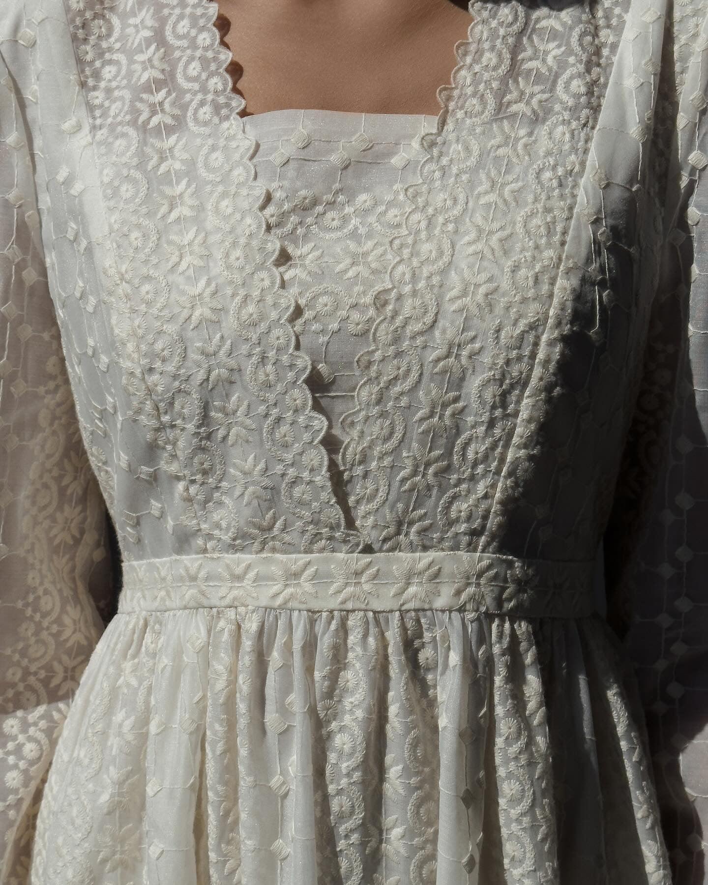 Lace Detail White Midi Dress.