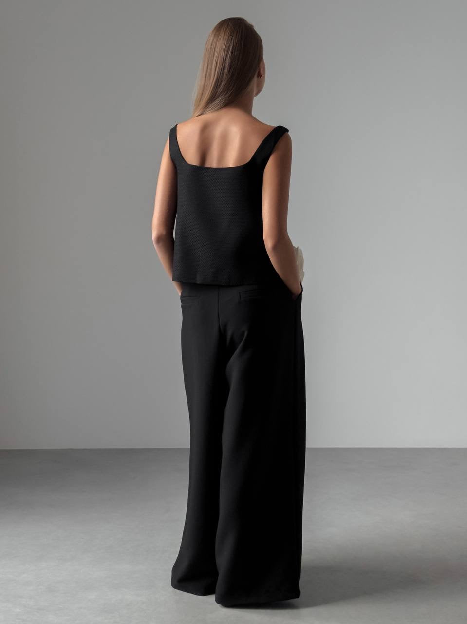 Elegant Wide-Leg Black Pants