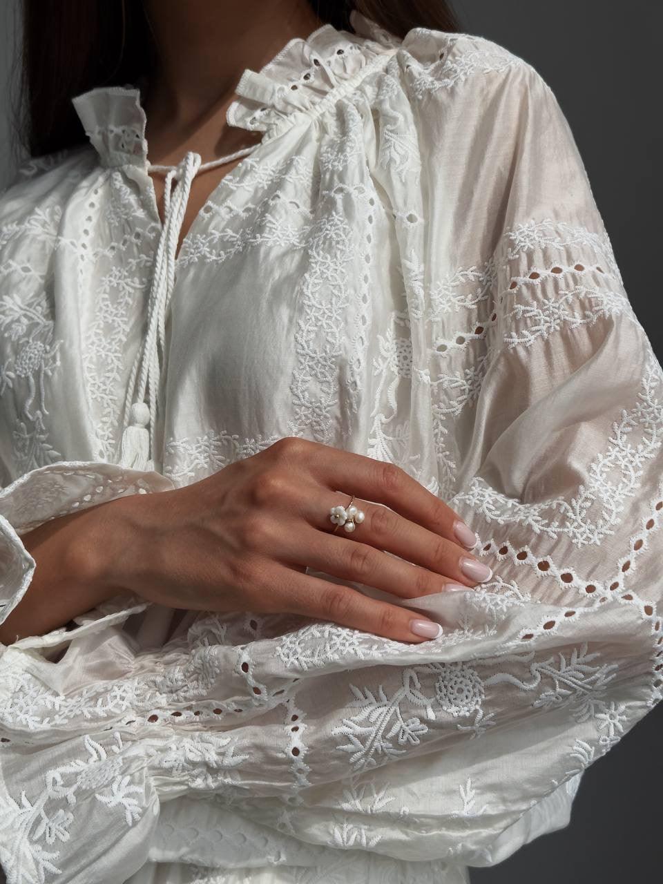 Elegant White Lace Embroidered Suit - GodBlessDress